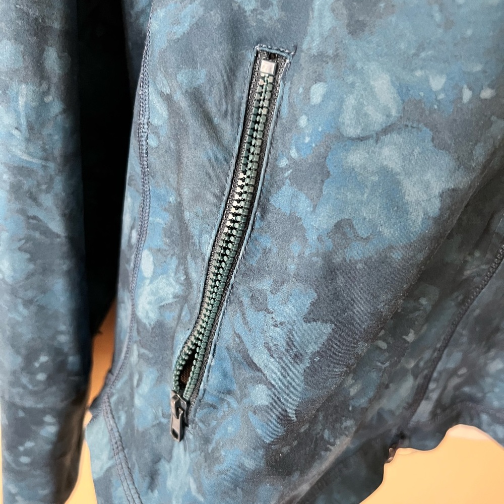 Carve Designs Hooded athletic jacket, women size S blue - Picture 4 of 6